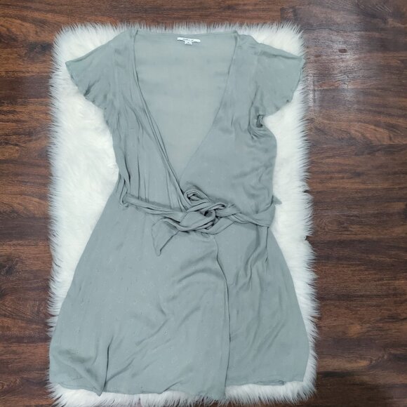 O'Neill Gray Flutter-Sleeve Lightweight Lined Wrap Dress Women's Size Medium - Picture 3 of 13